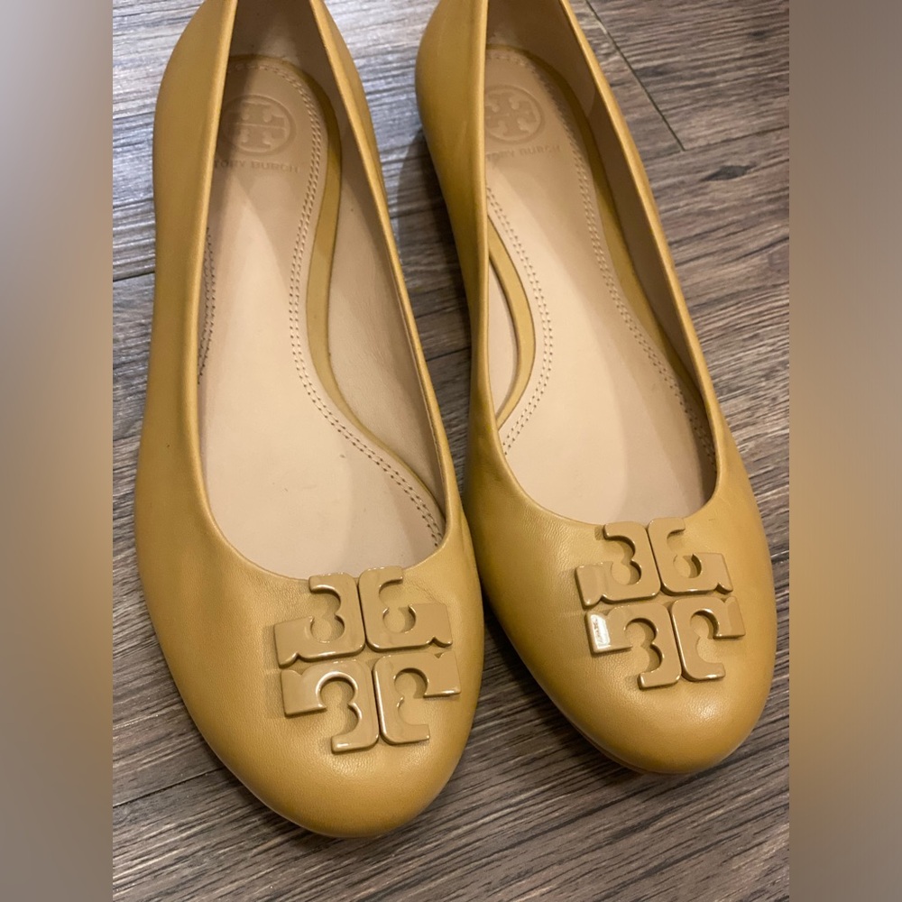 Tory Burch flats